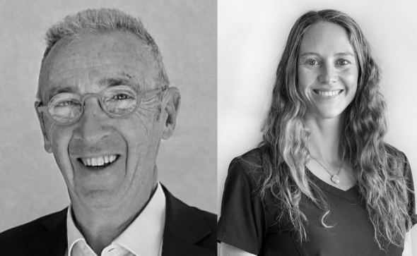 Portraits en noir et blanc de deux personnes souriantes.